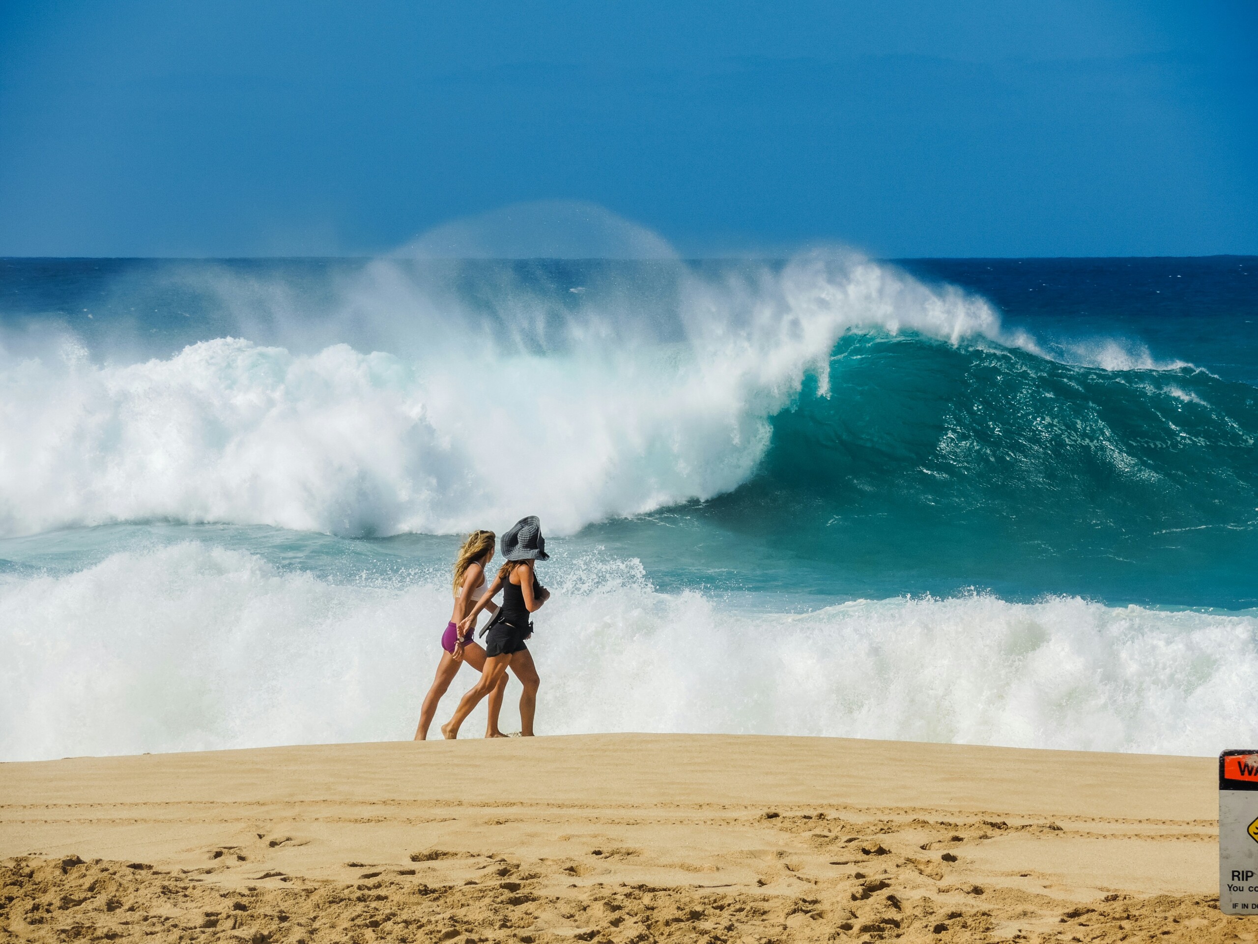 San Diego Surf School San Diego Surf Lessons San Diego Surfing How to Stay calm in cleanup sets