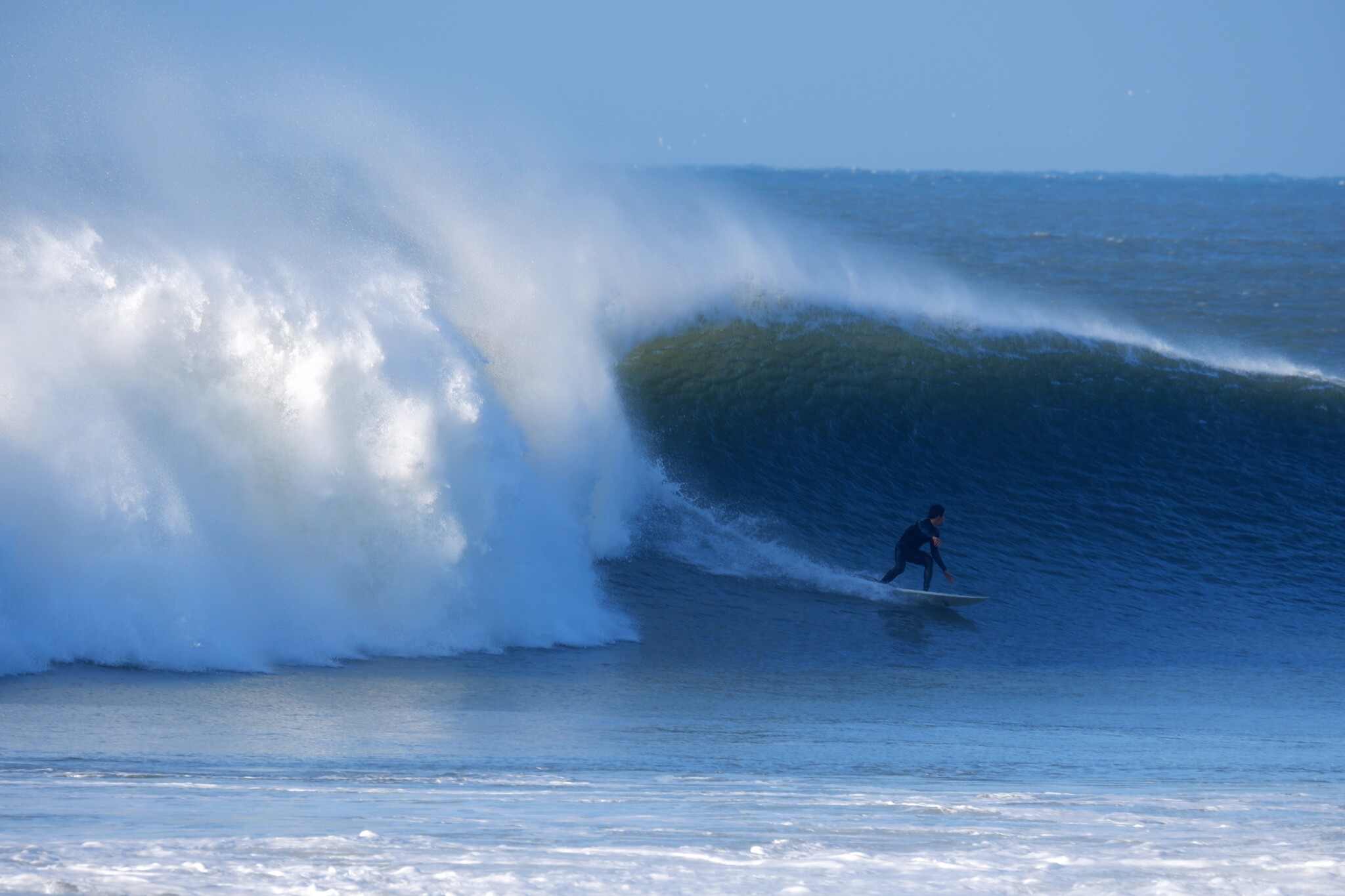 Do Not Lose Your Board in Big Surf: Essential Tips for Safety and Control