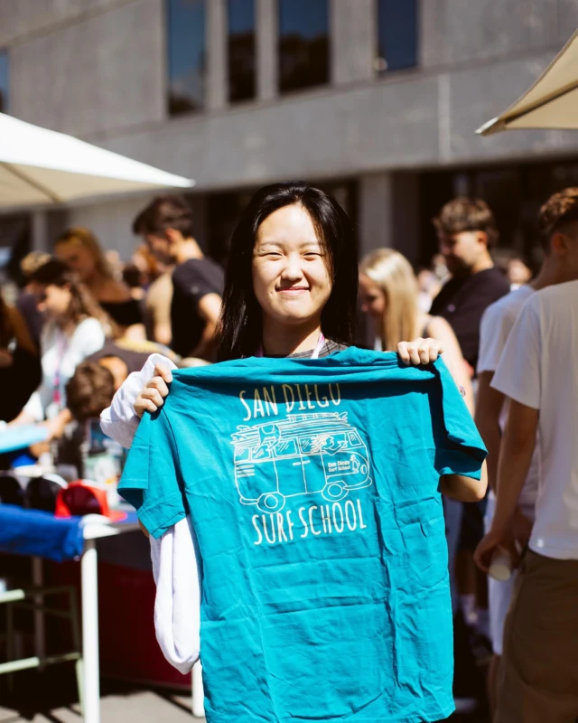 We had a great time with @efsandiego getting their students hyped about surfing 🤙

#social #surf #sandiego #california
____________________________________
San Diego Surf School San Diego, CA
.
🌐 Website: www.sandiegosurfingschool.com
📸: @_danny_camacho 
.
☎️ PB Office: (858) 205-7683
☎️ OB Office: (619) 987-0115
.
#SanDiegoSurfSchool
.
.
.
.
.
#SDSSfamily #SanDiego #PacificBeach #OceanBeach #SoCal #WestCoast #SurfLessons #SummerCamp #SurfClass #Summer #MissionBeach #SDSurfTribe #SurfOfTheDay #SummerVibes #CaliforniaLifestyle #SanDiegoSurf #SurfCoach #SDsurf #Shaka #SanDiegoLiving #SoCalLiving #SDLiving #SurfIsLife #surfvibes #socal #surf #sandiego #california