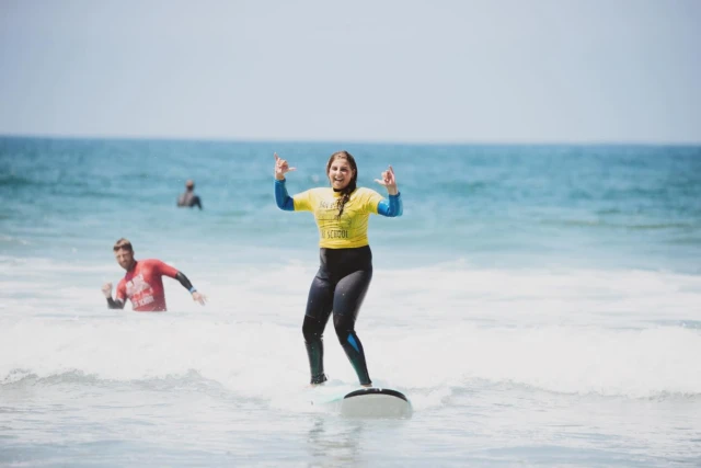 Ready for some fun in the sun? 🌞 🌊 Come ride the waves with us at San Diego Surf School! Whether you’re a beginner or looking to level up, we’ve got the perfect surf lesson for you. Let’s make some memories and catch some waves! 🤙

#WinterSurfing #SanDiegoSurfSchool #PerfectWaves #CatchTheWave #surfinginwinter 🌐 Website: www.sandiegosurfingschool.com
.
☎️ PB Office: (858) 205-7683
☎️ OB Office: (619) 987-0115
.
#SanDiegoSurfSchool
.
.
.
.
.
#SDSSfamily #SanDiego #PacificBeach #OceanBeach
#SoCal #WestCoast #SurfLessons #SummerCamp
#SurfClass #Summer #MissionBeach #SDSurfTribe
#SurfOfTheDay #SummerVibes #CaliforniaLifestyle
#SanDiegoSurf #SurfCoach #SDsurf #SanDiegoLiving
#SoCalLiving #SDLiving #SurfIsLife #surfvibes #surf