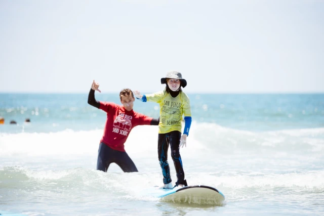 Are you stoked for this sunny weather? 🌞🌊 The waves are calling! Come join us at the beach and let’s ride some perfect surf together.
🌐 Website: www.sandiegosurfingschool.com
.
☎️ PB Office: (858) 205-7683
☎️ OB Office: (619) 987-0115
.
#SanDiegoSurfSchool
.
.
.
.
.
#SDSSfamily #SanDiego #PacificBeach #OceanBeach
#SoCal #WestCoast #SurfLessons #SummerCamp
#SurfClass #Summer #MissionBeach #SDSurfTribe
#SurfOfTheDay #SummerVibes #CaliforniaLifestyle
#SanDiegoSurf #SurfCoach #SDsurf #SanDiegoLiving